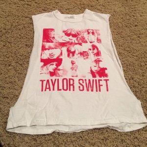 Taylor swift open side shirt