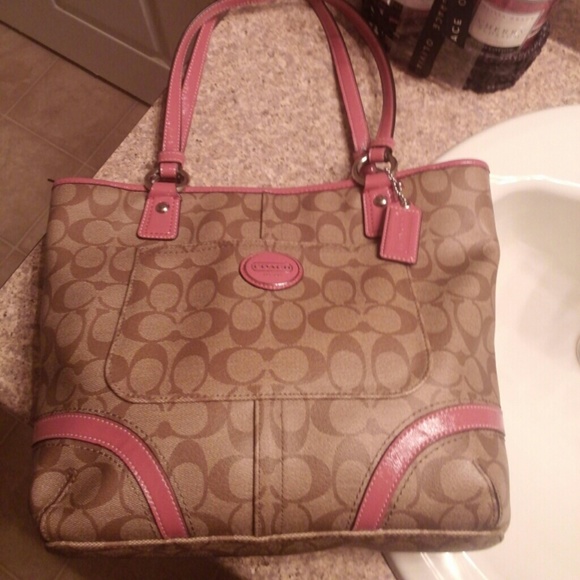 Gorgeous Coach bag