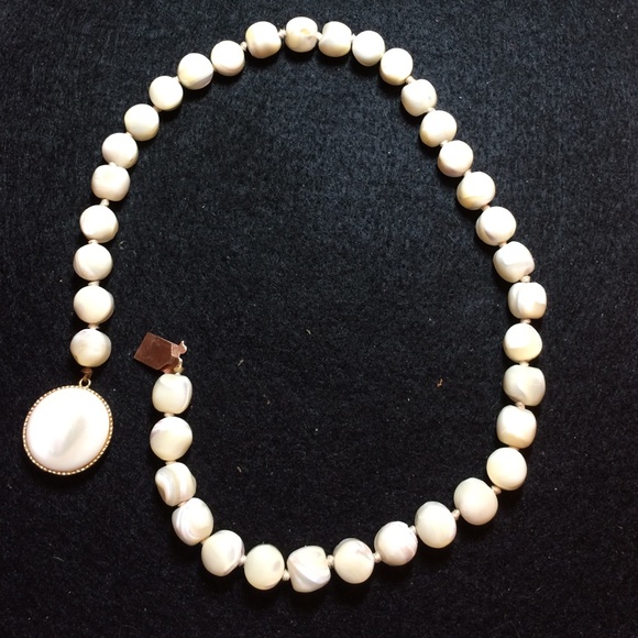 Necklace - Picture 2 of 2