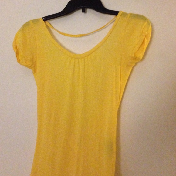 Backless Yellow Tee - Picture 2 of 4