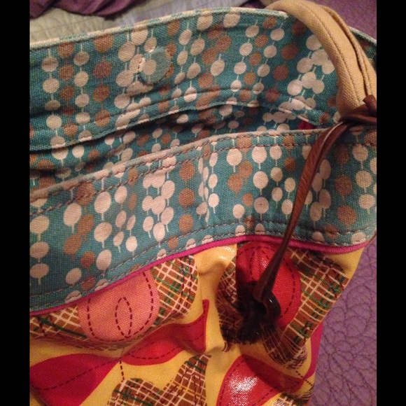 Cute FOSSIL print handbag - Picture 2 of 3