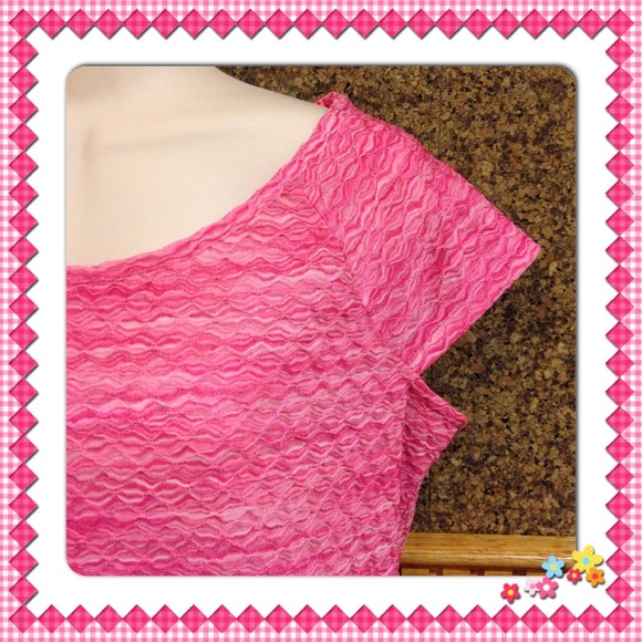 Pink Top - Picture 2 of 4