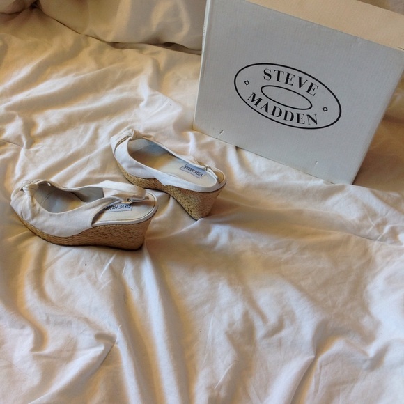 Steve Madden Wedges - Picture 3 of 4