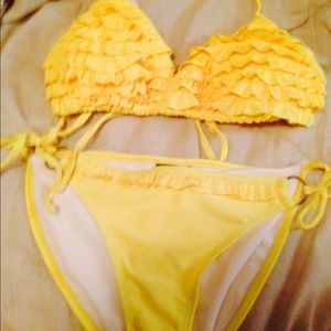 Bikini. (Yellow)