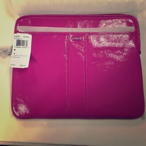 Brand new universal sleeve for tablet/iPad!