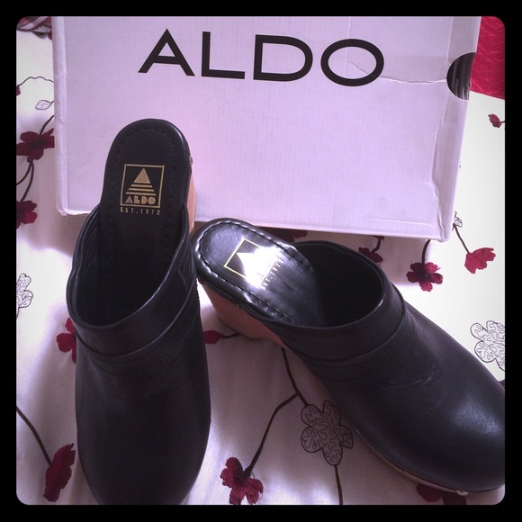 Aldo clogs👡