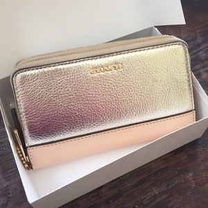 FINAL PRICE! Edgy Coach wristlet