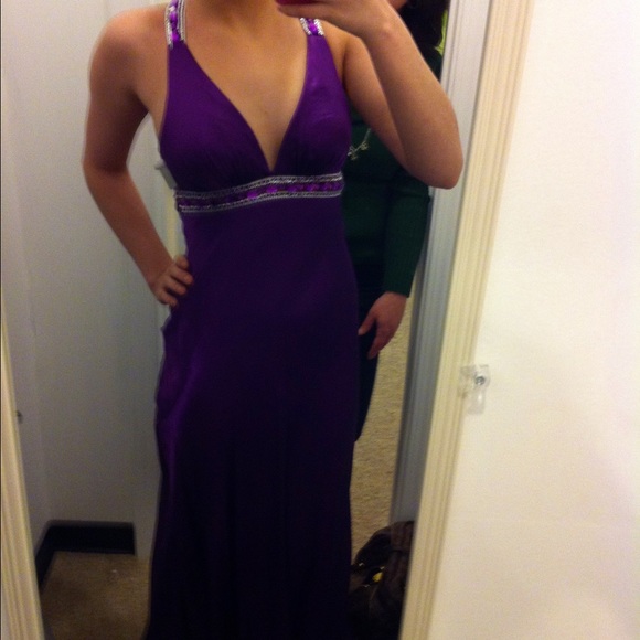 Purple Sexy Prom dress! WORN ONCE!!! - Picture 1 of 4