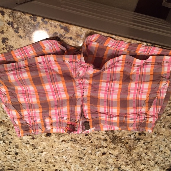 strip shorts - Picture 2 of 2