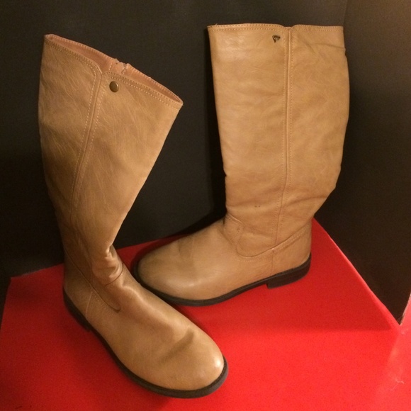 Knee high boots (tan)