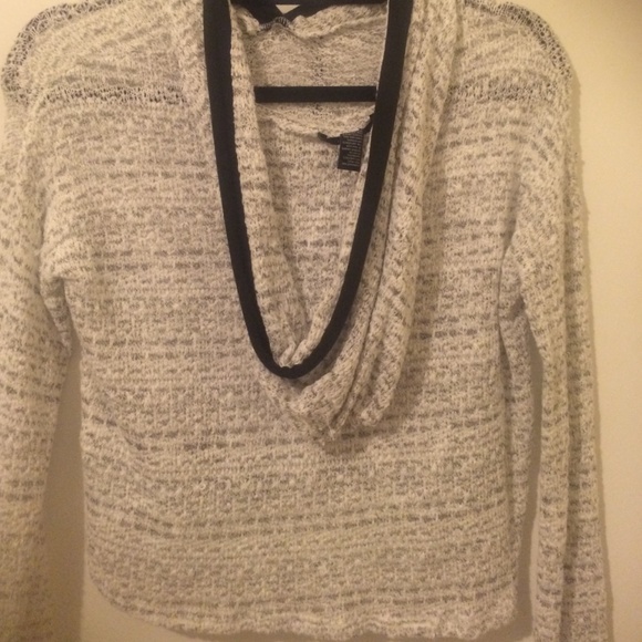 Forever 21 crop top hoodie - Picture 3 of 3