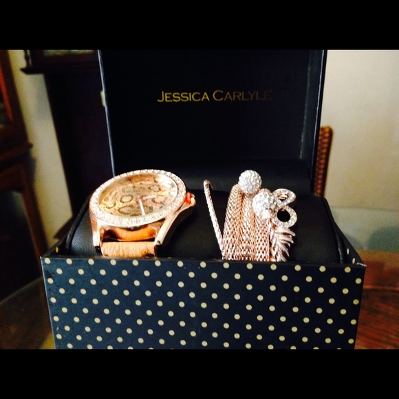 Rose Gold Color Watch - Picture 3 of 4