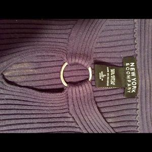 Sleeveless NY & Co ribbed top