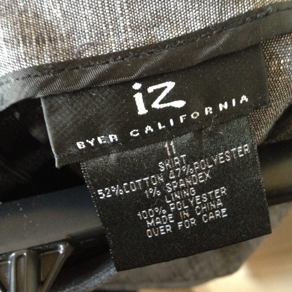 Gray Pencil Skirt w/ Button Detail - Picture 4 of 4