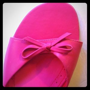 Steve Madden bright pink kitten heeled sandals 8.5