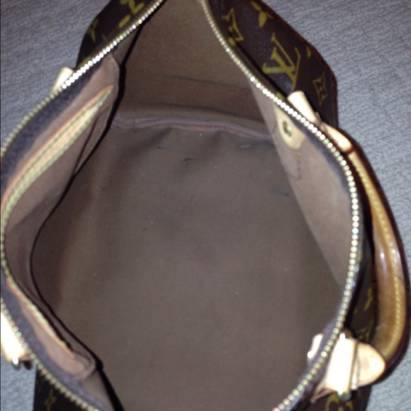 Authentic Louis Vuitton- - Picture 4 of 4