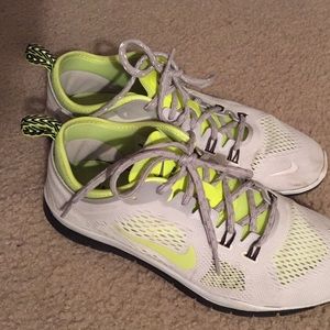 Nike free 5.0 size women's 9