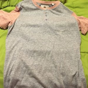 Gray and light maroon tee