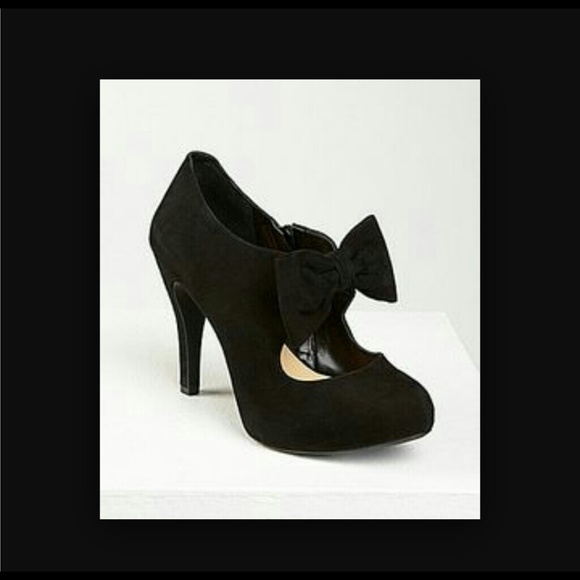 Gianni Binni black bow pumps