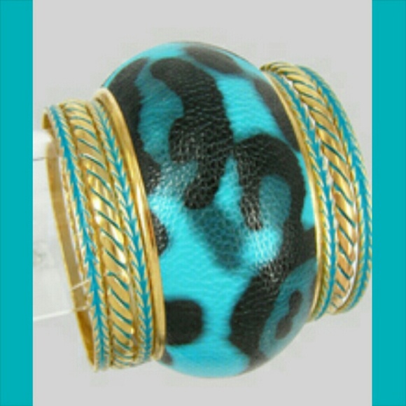 Animal Print Bangle Set NWOT - Picture 3 of 3