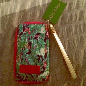 lily Pulitzer wristlet
