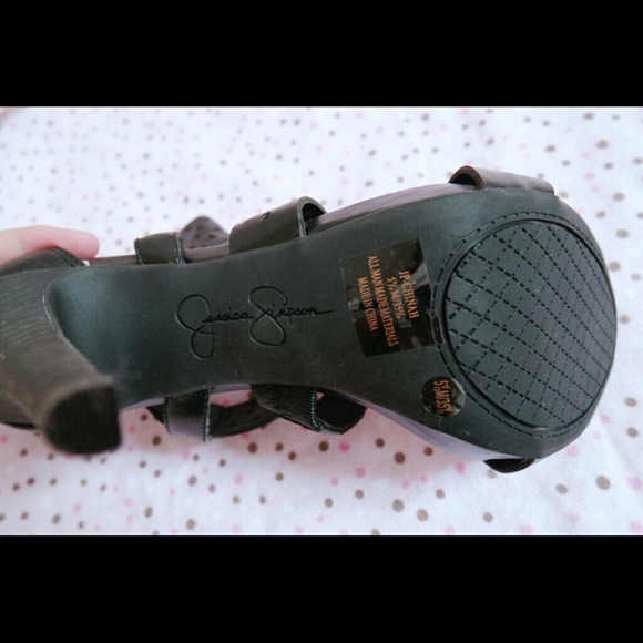 Sold locally - Picture 4 of 4