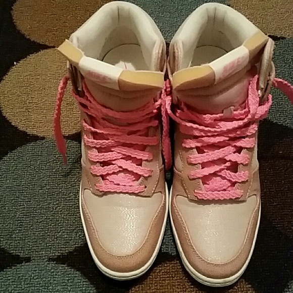 Nike ski high wedges