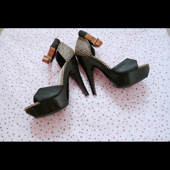 ITEM SOLD TO @cosroxana - Picture 3 of 4