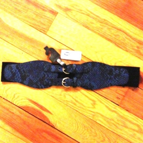 New York & Company Accessories - NY&CO Belt