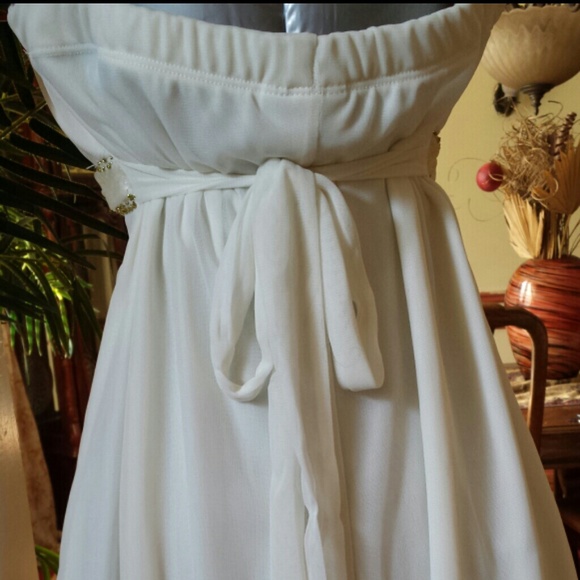 Dress - Picture 3 of 3