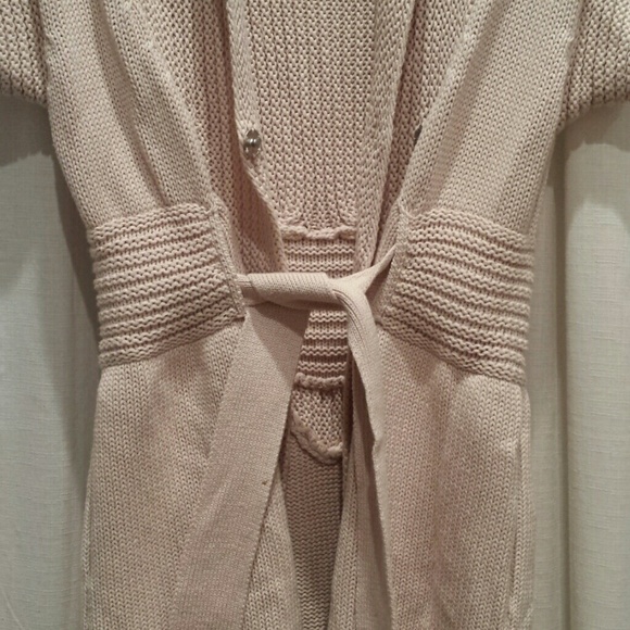 Shae cotton sweater. - Picture 2 of 3