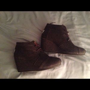 Grey Tom wedges👑🙋