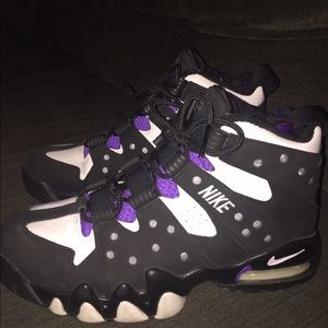 Barkley's 7.5 worn twice USED