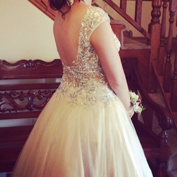 Prom dress - Picture 3 of 3