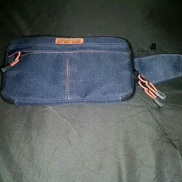 fanny pack old navy