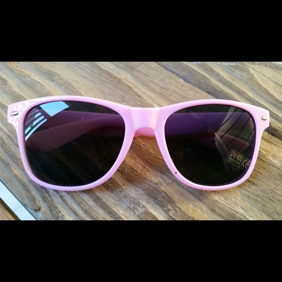 Women Fashion designer pink sunglass