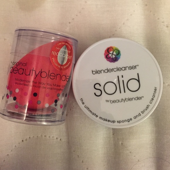 🎉BUNDLE🎉 Beauty Blender & Blender Cleanser