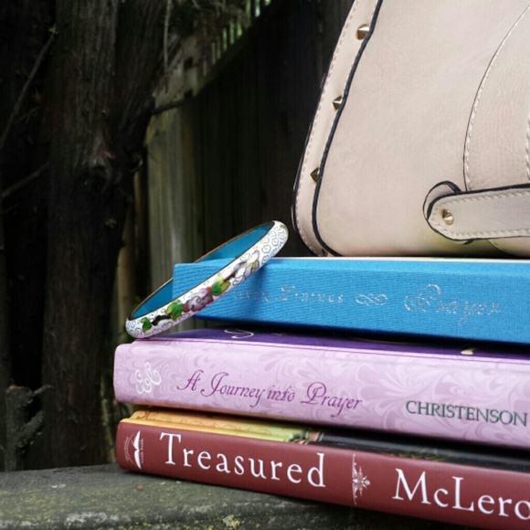 ☆HP☆  💐Get the Look! Girly Girl Style!💐 - Picture 3 of 3