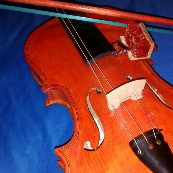 Homemade wooden violin (4 string)