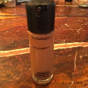 Mac match master foundation spf15