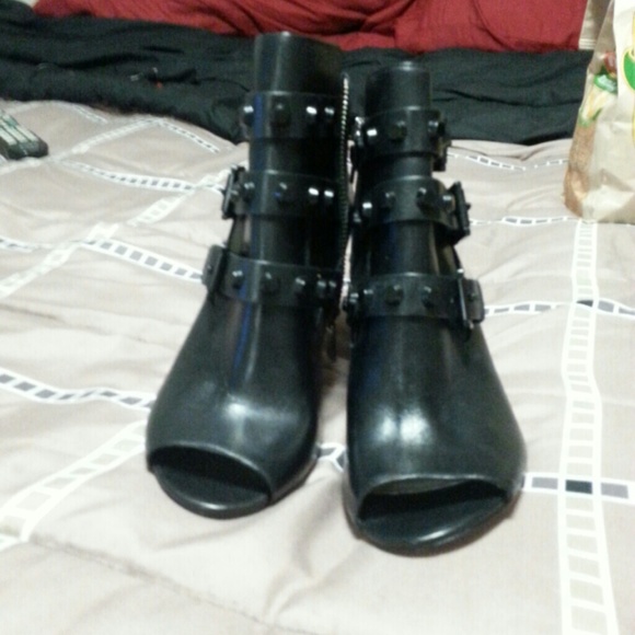 Michael kors Black leather open toed booties - Picture 4 of 4