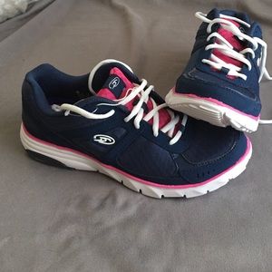 Dr. Scholl's 'Raven' Walking Shoes