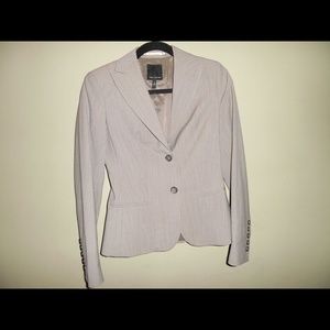 Limited fit and flare blazer