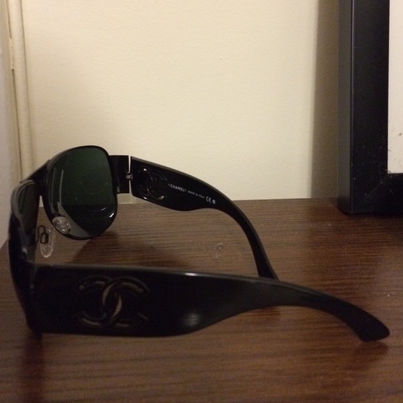 CHANEL aviator style sunglasses main image 4