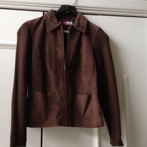 Brown suede jacket with knit sleeves