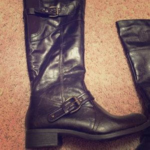 dark brown boots