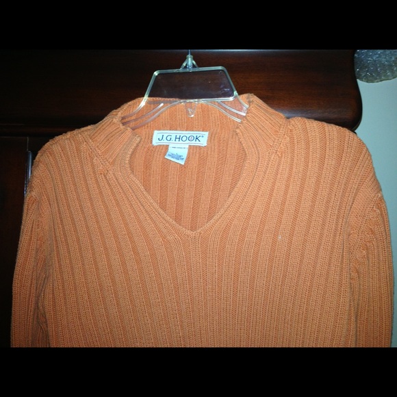 Sweater - Picture 2 of 2
