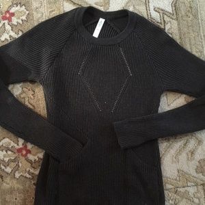 NWOT Lululemon Charcoal Sweater 100% Cotton Size 6