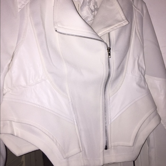 *❌SOLD❌white jacket. - Picture 2 of 4