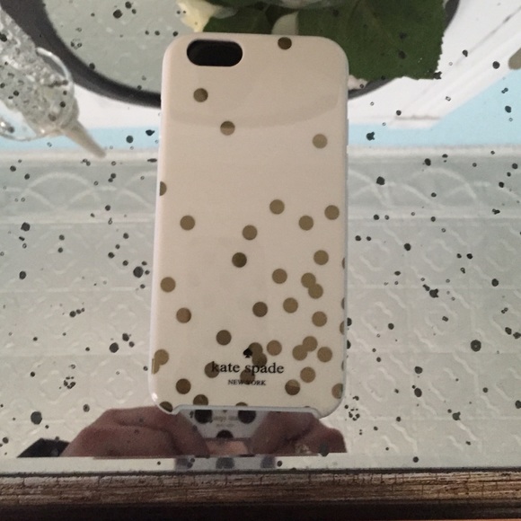 Kate spade Iphone 6 case. Gold Polka dot